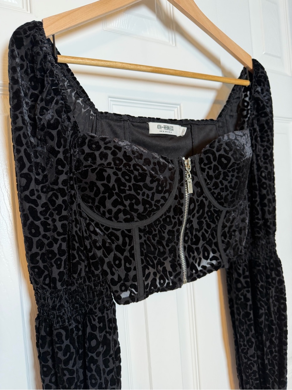 Flocked Leopard-Print Velvet Corset Crop Top - Black